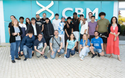 Los participantes del programa “Tú aprendes. Yo aprendo. Juntos aprendemos mejor” visitan los servicios, laboratorios e intalaciones del CBM.
