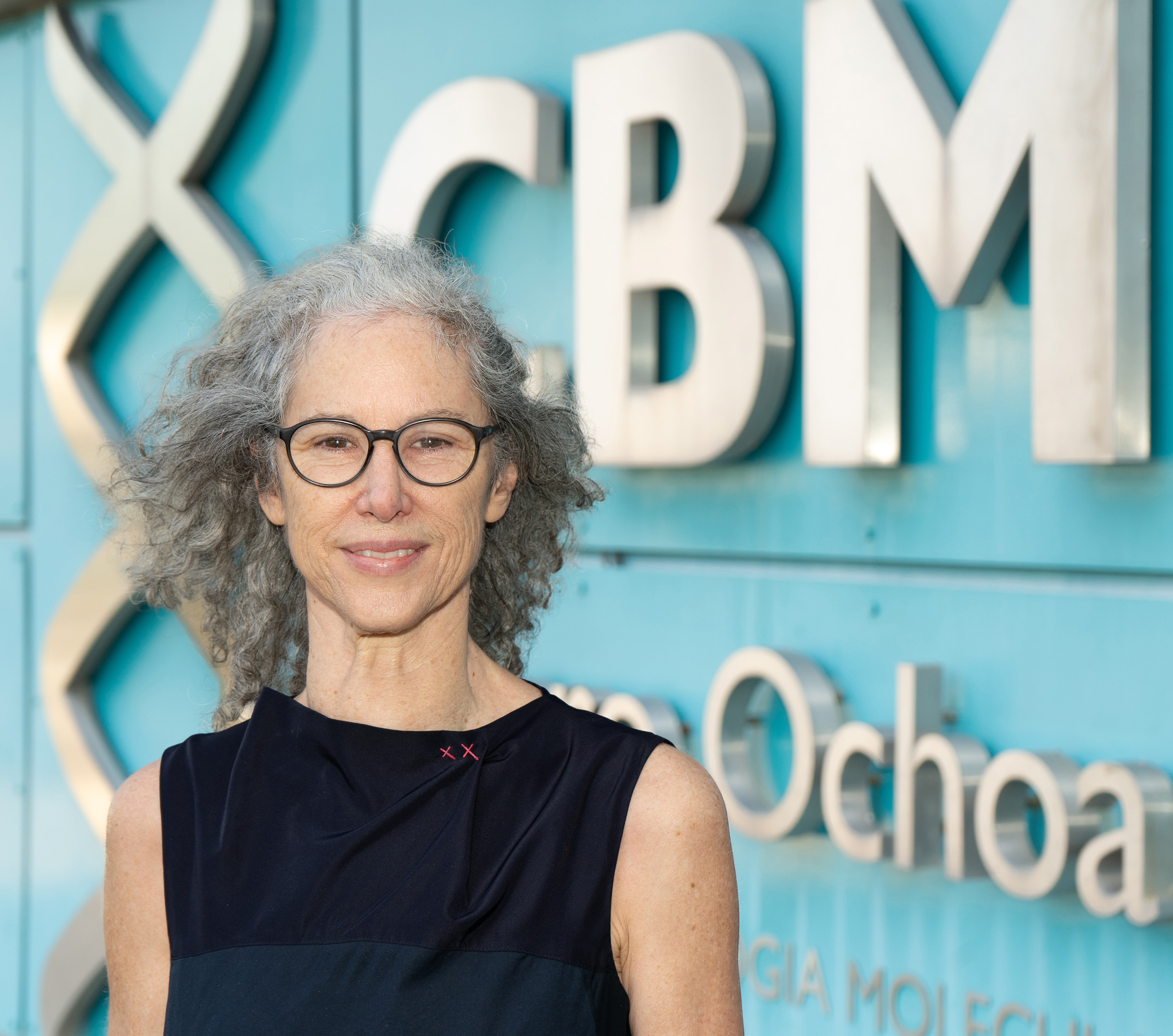 2025-06-25 Recibiendo en CBM a Helen Pynor 07